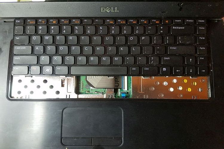 DELL M5040 Keyboard Out
